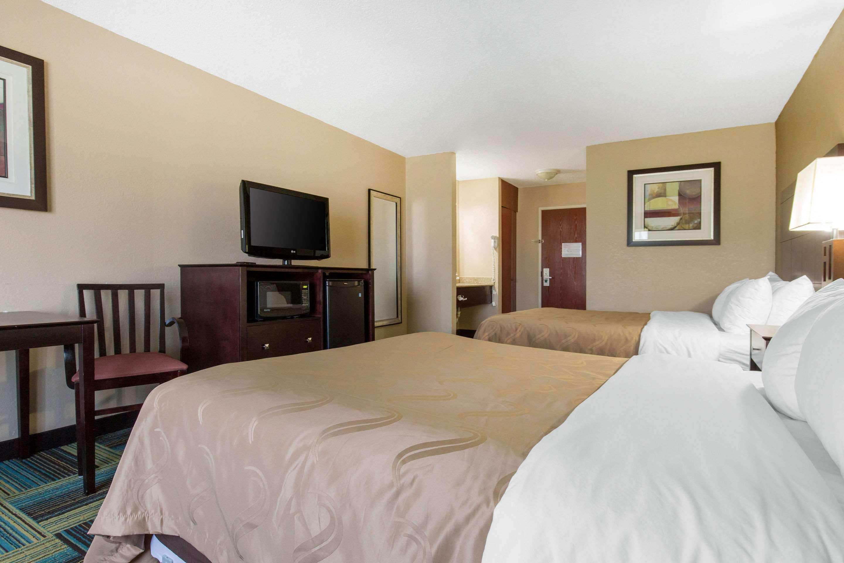 Hotel Quality & - St Louis 3*