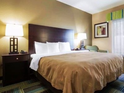 Quality & - St Louis Hotel Arnold