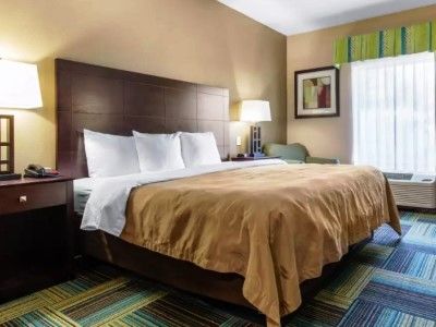 Hotel Quality & - St Louis 3*